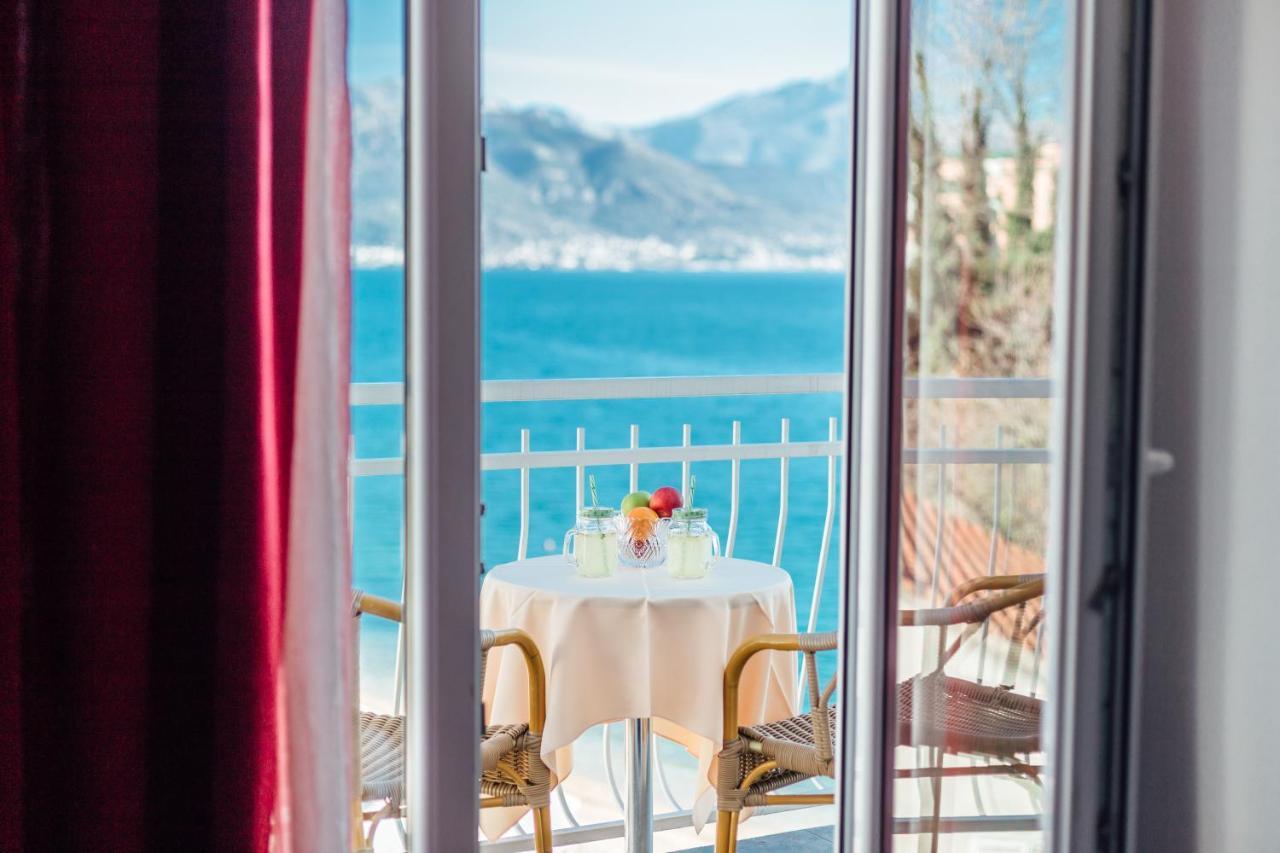 Hotel Azzurro Herceg Novi Extérieur photo